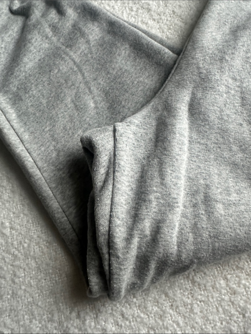 GAP Light Gray Fleece women’s Joggers size M - Picture 8 of 10